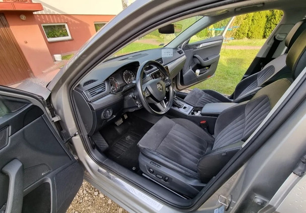 Skoda Superb cena 72000 przebieg: 201000, rok produkcji 2018 z Połaniec małe 37